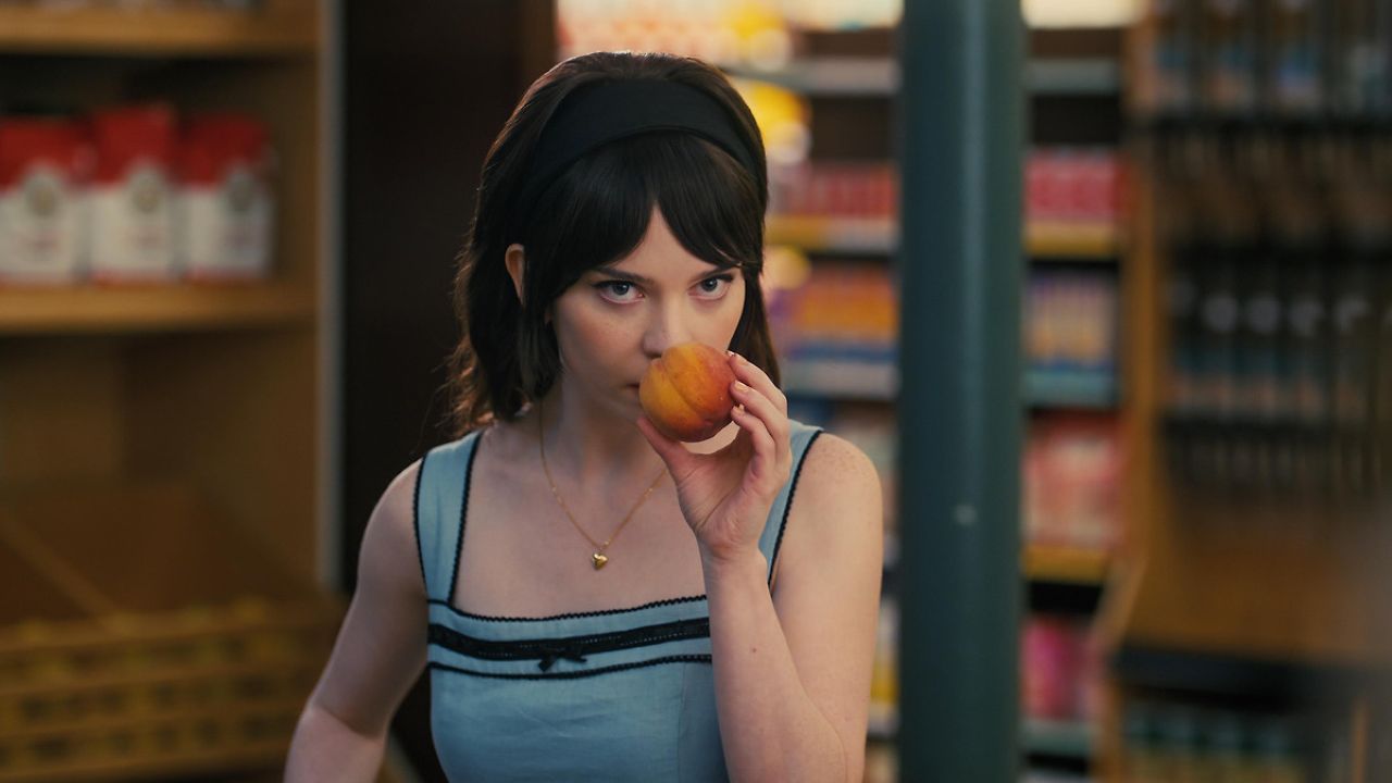 Companion (2025) - Khám phá cảm thức làm người và tình yêu đích thực Companion 2025 Sophie Thatcher